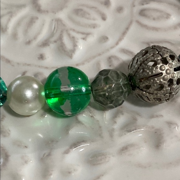 AE Emerald Green Victorian Velvet Ribbon Christmas Choker Necklace Gem Charm - Picture 11 of 16